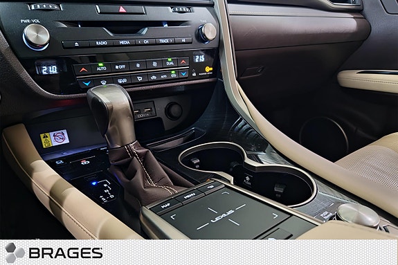 Lexus RX450h 12 of 30