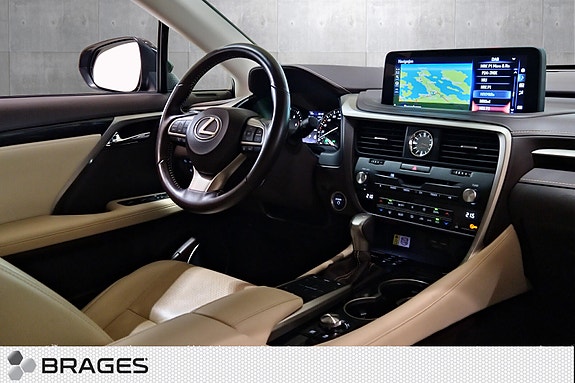 Lexus RX450h 11 of 30