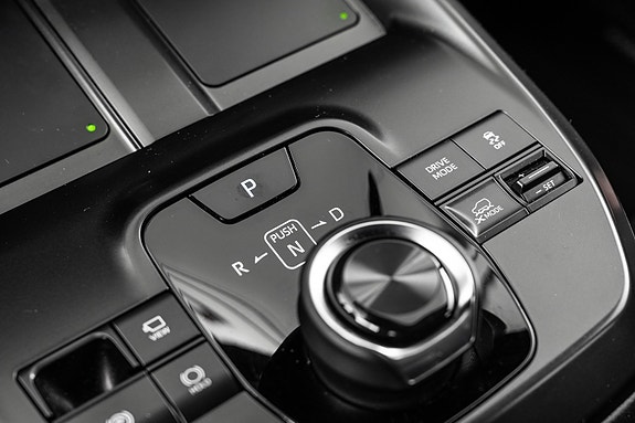 Subaru Solterra 23 of 30