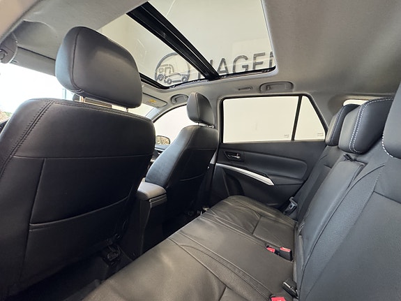 Suzuki S-Cross 12 of 28