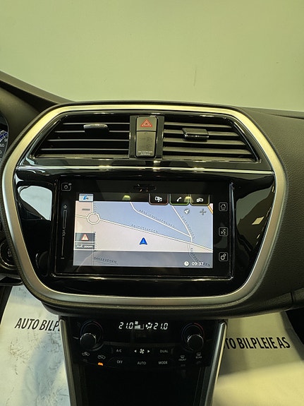 Suzuki S-Cross 21 of 28