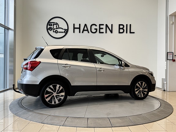 Suzuki S-Cross 7 of 28