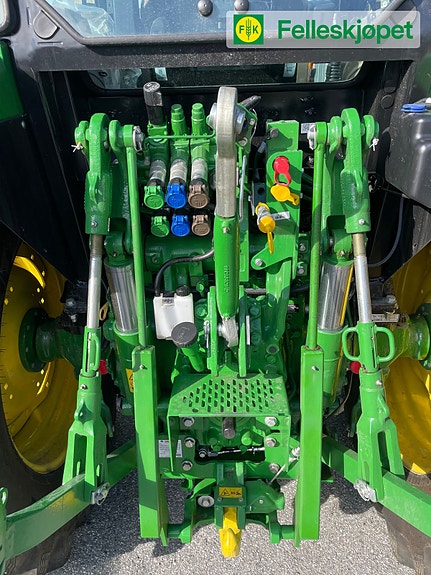 John Deere 5120M foront hydr, pto og ålø fundament. 10 of 11