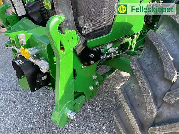 John Deere 5120M foront hydr, pto og ålø fundament. 11 of 11