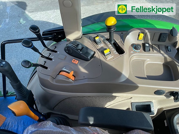 John Deere 5120M foront hydr, pto og ålø fundament. 8 of 11