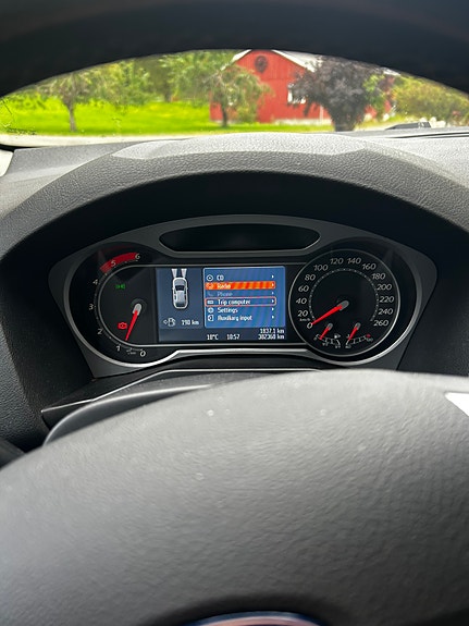 Ford Mondeo 8 of 8