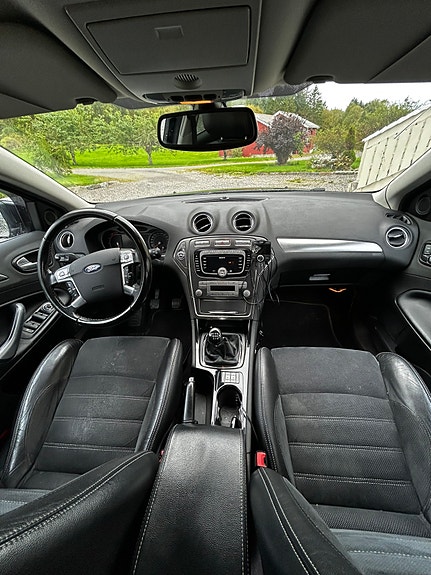 Ford Mondeo 6 of 8