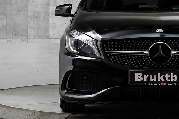 Mercedes-Benz A180 4 of 30