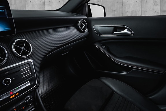 Mercedes-Benz A180 14 of 30