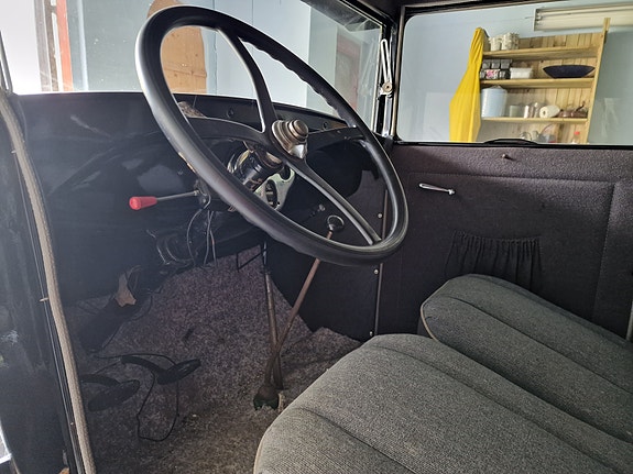 Ford A 10 of 14
