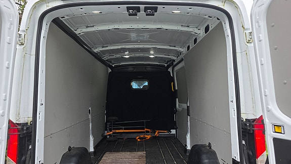 Ford Transit 350 L3 Van 7 of 16
