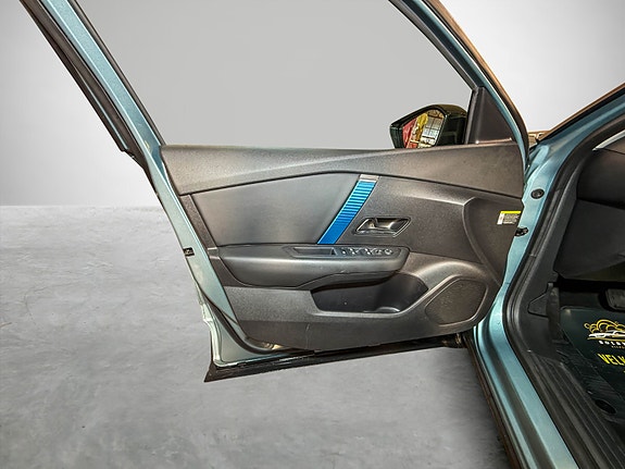 Citroen E-C4 11 of 30