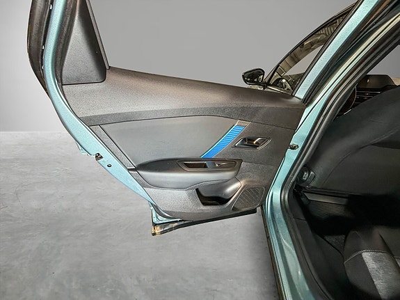 Citroen E-C4 30 of 30