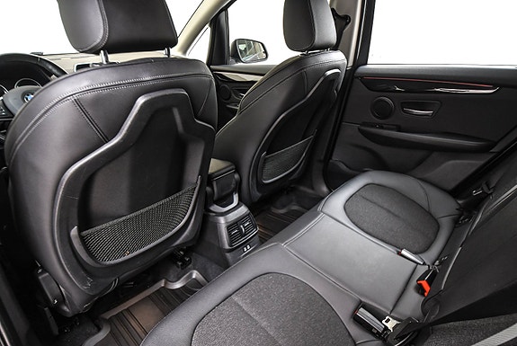 BMW 225xe 7 of 18