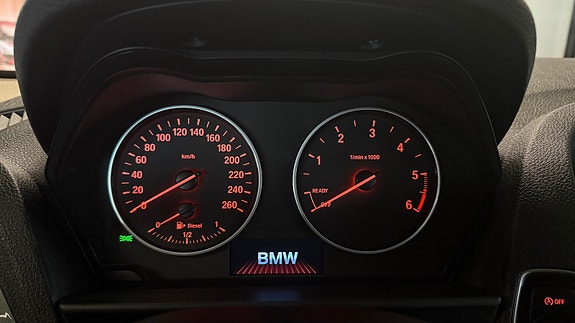 BMW 218d 11 of 29