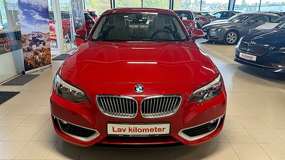 BMW 218d 2 of 29