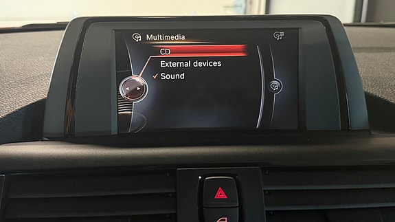 BMW 218d 23 of 29