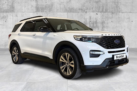 Ford Explorer 3 of 25