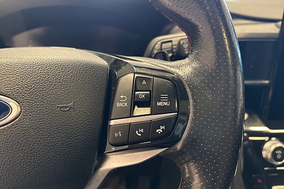 Ford Explorer 20 of 25