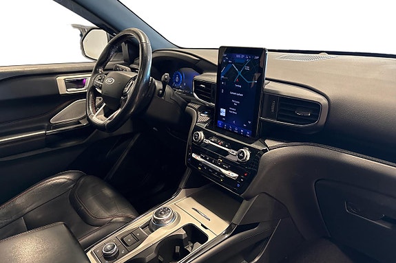 Ford Explorer 23 of 25