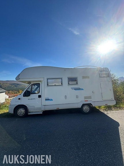 Riviera Campingbil 4 of 30