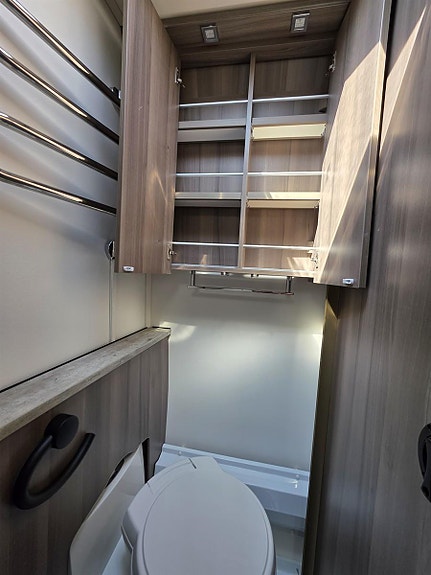 KABE ESTATE 520 XL 14 of 23