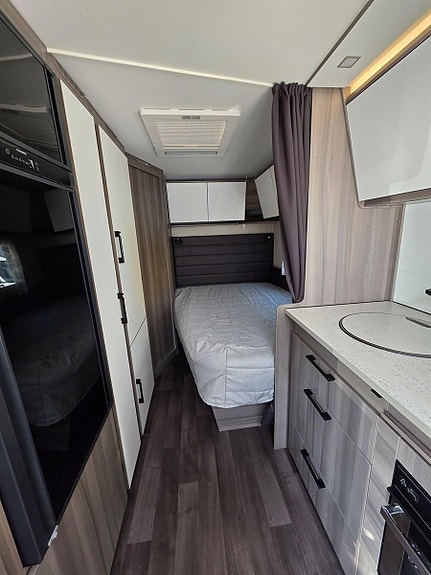 KABE ESTATE 520 XL 12 of 23