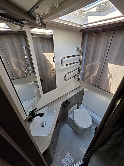 KABE ESTATE 520 XL 13 of 23