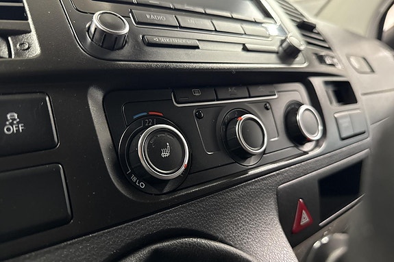 Volkswagen Transporter 15 of 24