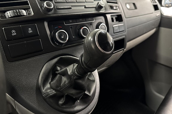Volkswagen Transporter 14 of 24