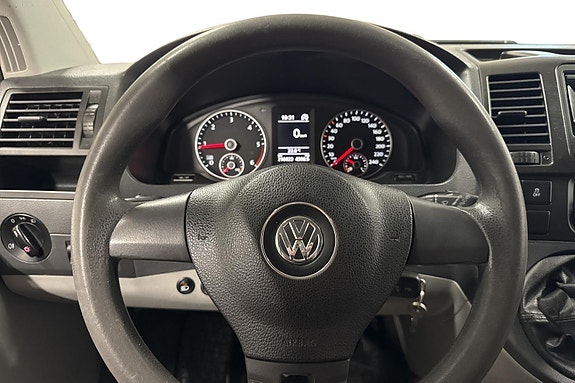 Volkswagen Transporter 9 of 24