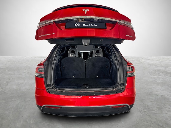 Tesla Model X 26 of 30