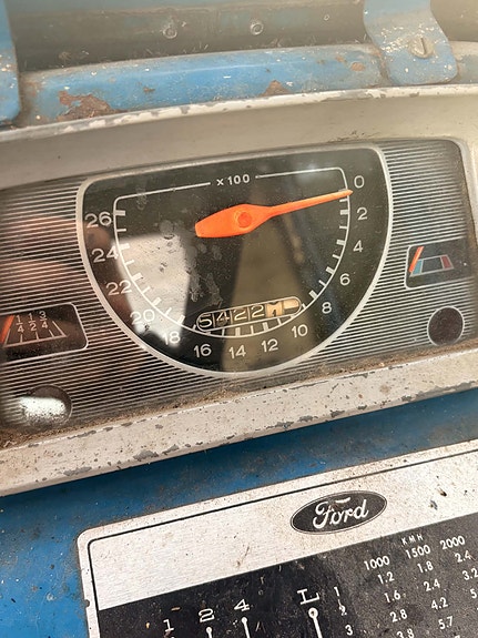 Ford 3000 4 of 14