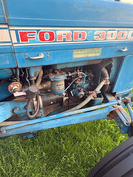 Ford 3000 9 of 14