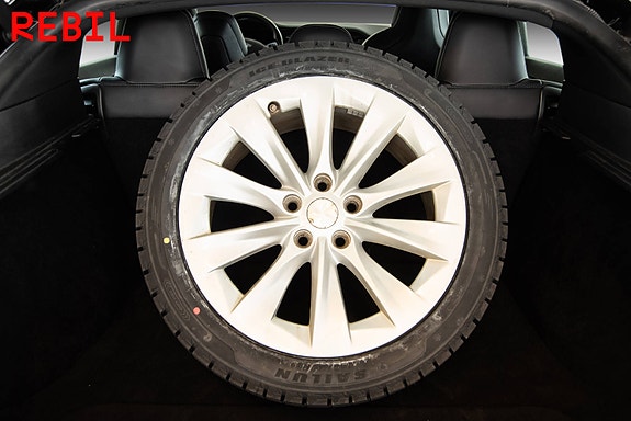 Tesla Model S 23 of 25