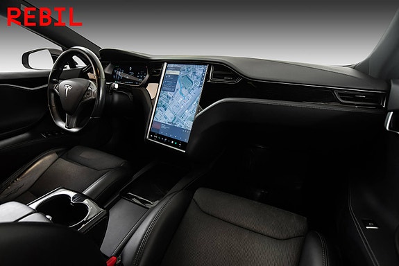 Tesla Model S 14 of 25