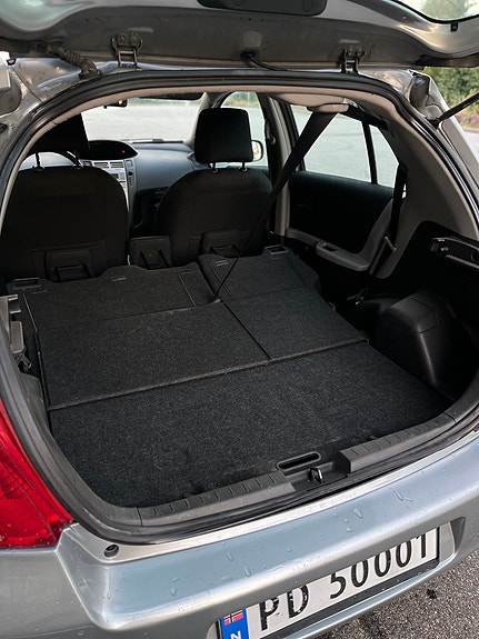 Toyota Yaris 28 of 30