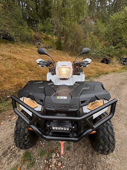 Polaris Sportsman X2 Quad 5 of 15