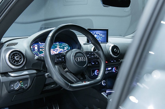 Audi A3 8 of 25
