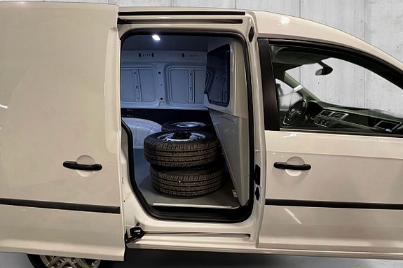 Volkswagen Caddy 15 of 19