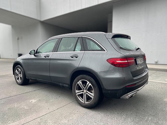 Mercedes-Benz GLC350 e 8 of 30