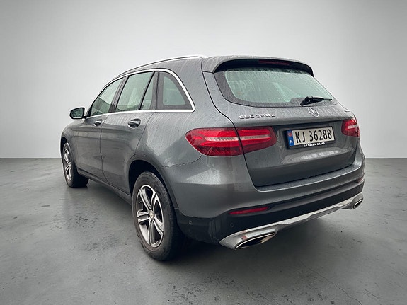Mercedes-Benz GLC350 e 7 of 30