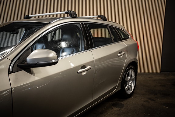 Volvo V60 3 of 27