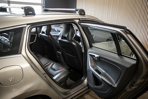Volvo V60 15 of 27