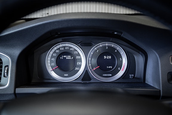 Volvo V60 18 of 27