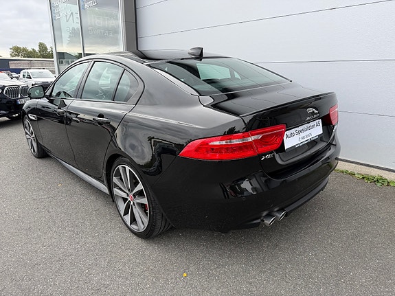 Jaguar XE 13 of 30