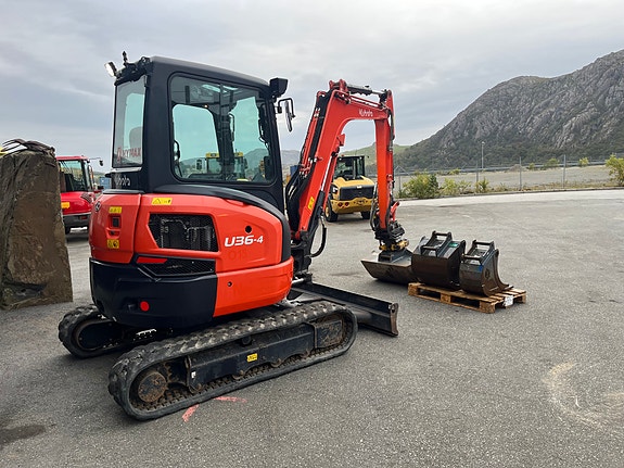 Kubota U36-4 4 of 30