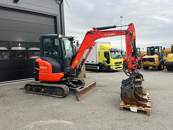 Kubota U36-4 2 of 30