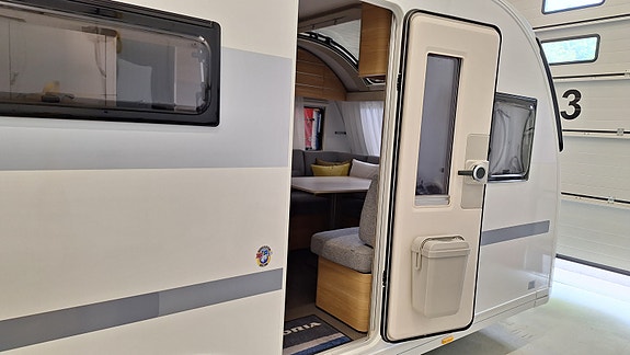 Adria Adora 593 UP Queenbed - Aldevarme 11 of 30