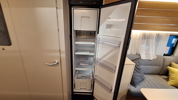 Adria Adora 593 UP Queenbed - Aldevarme 19 of 30